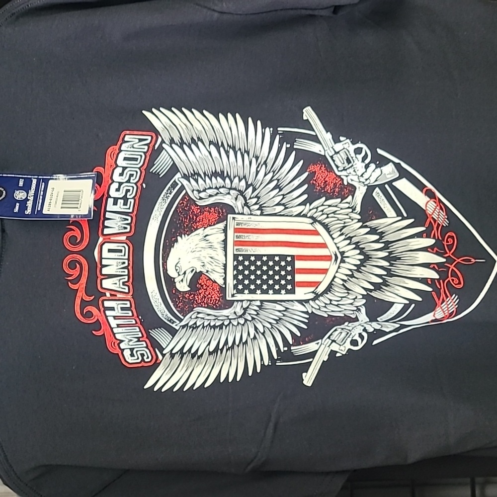 Mens Smith & Wesson t shirt